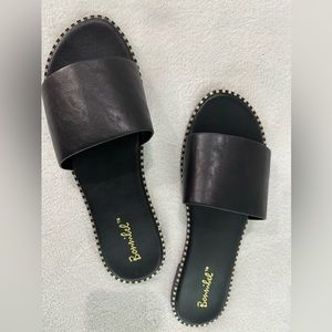 Brand new black w/gold accent sandals